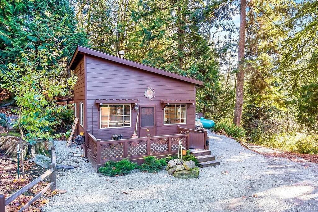 NO FEES! Off-Grid Living | Mt Vernon Cabins & Yurt