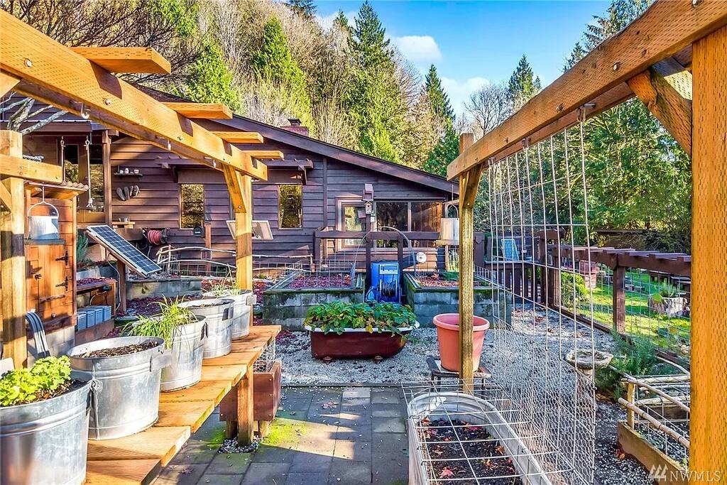NO FEES! Off-Grid Living | Mt Vernon Cabins & Yurt