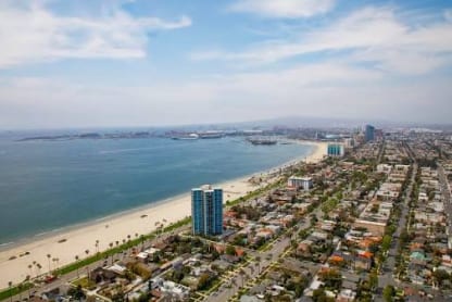 Coastal Escape Near Beach, Aquarium & Pike Outlets