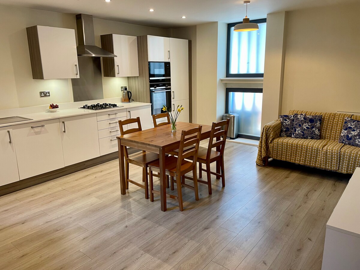 Modern & Bright Flat in Wimbledon