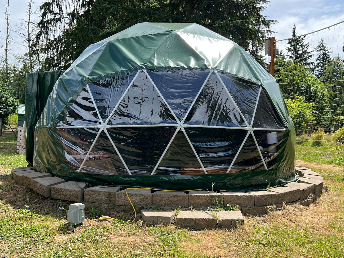 Eco-Friendly and Comfortable Dome In The Hills