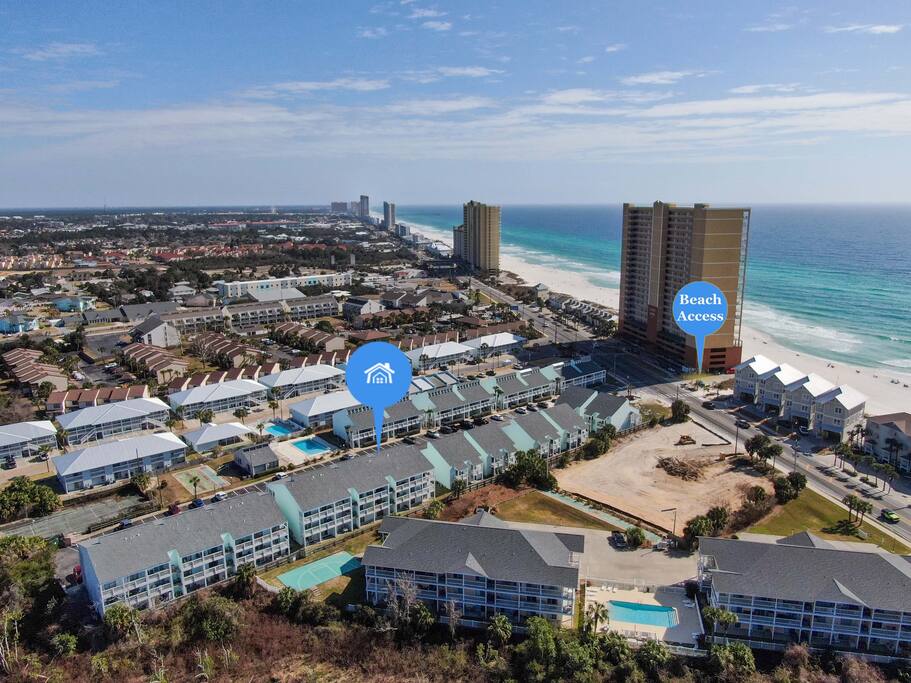Clifford's Retreats -Boho Vibe -Across from Beach