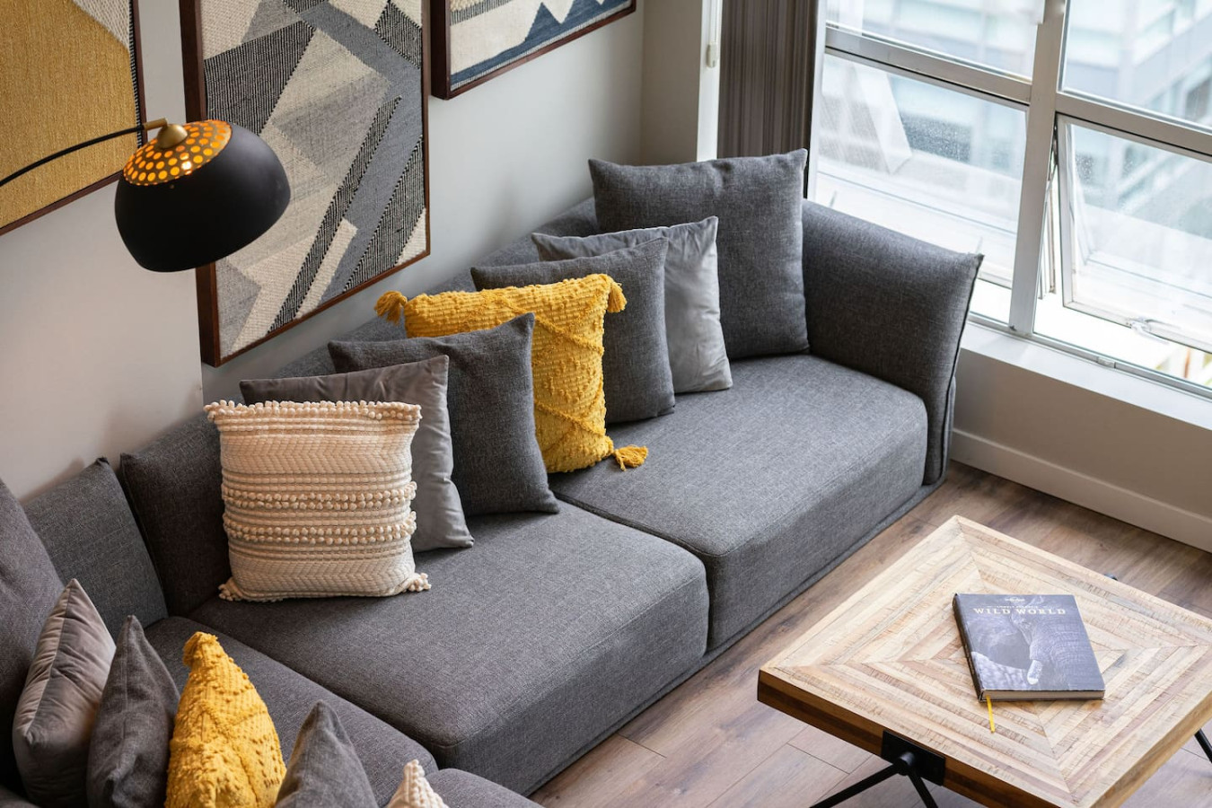 brightandspaciousloft-dt-central/