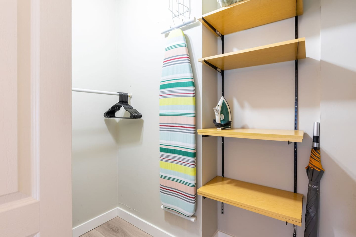 brightandspaciousloft-dt-central/