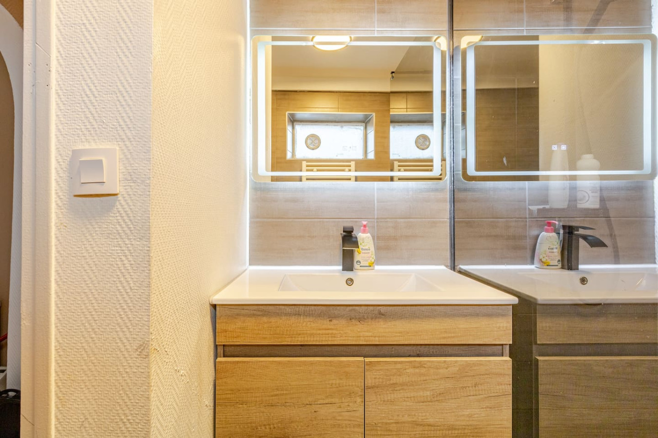 banksy-inspired-apartment-in-strasbourg/