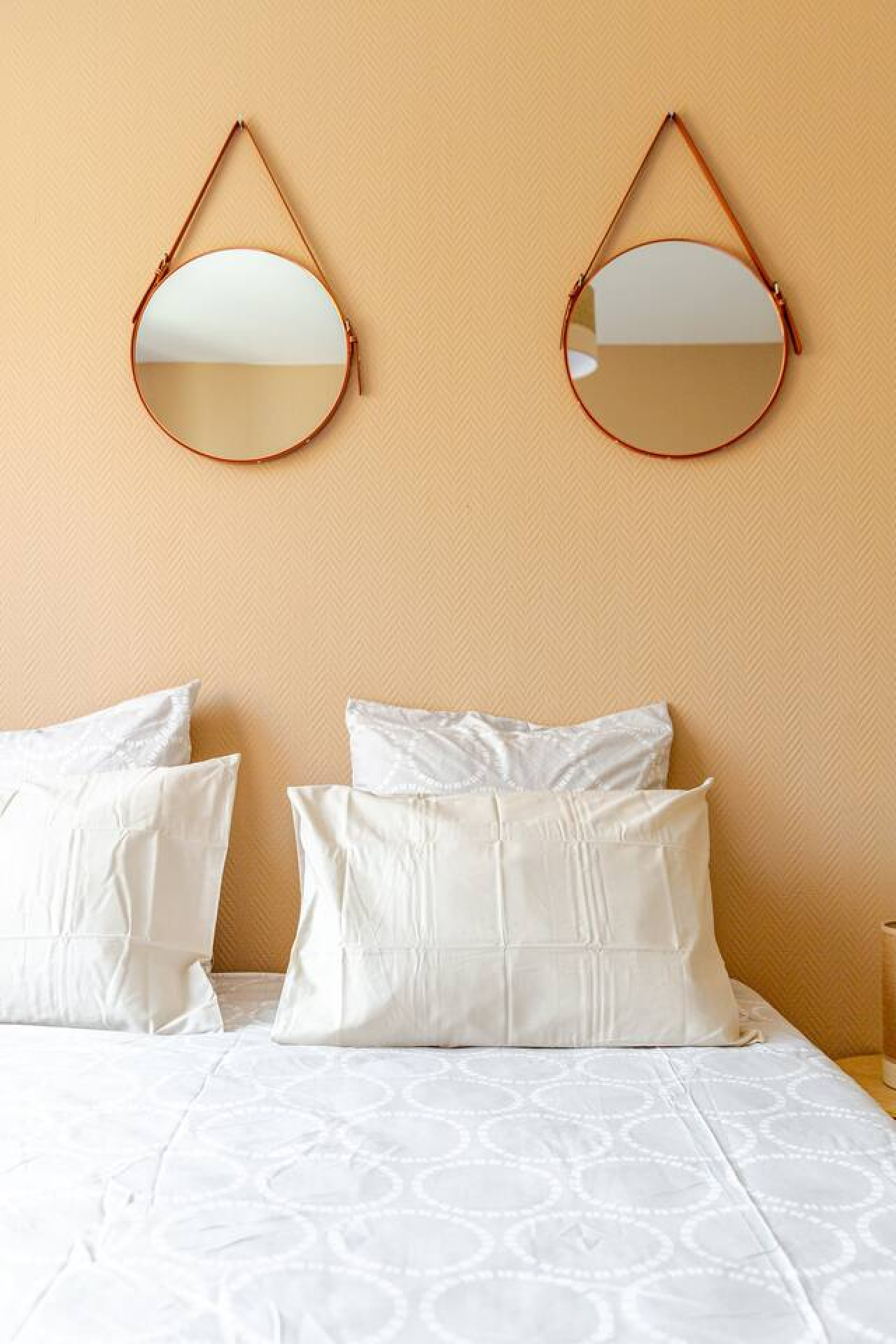 banksy-inspired-apartment-in-strasbourg/