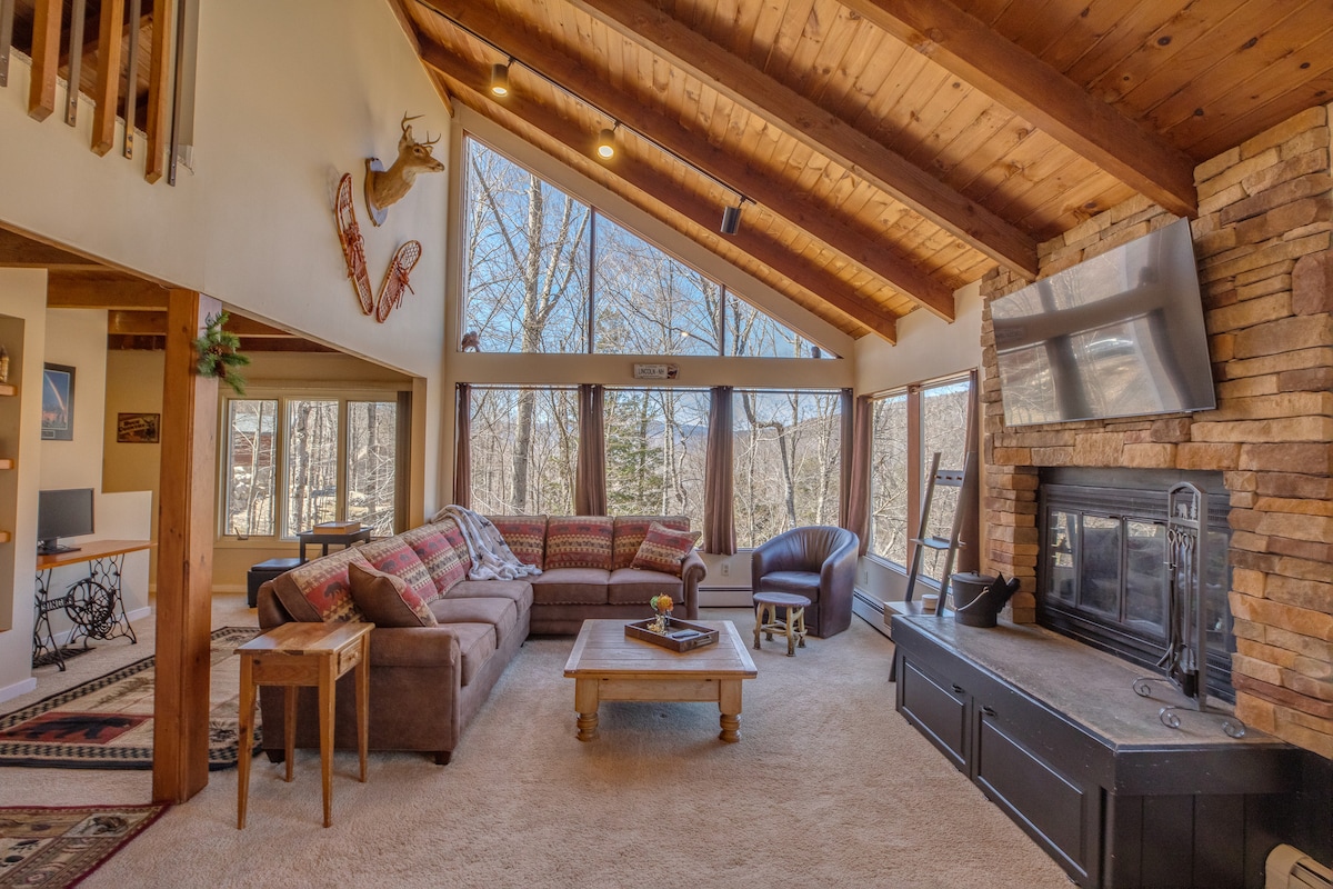 Rustic, Cozy and Picturesque getaway on Loon