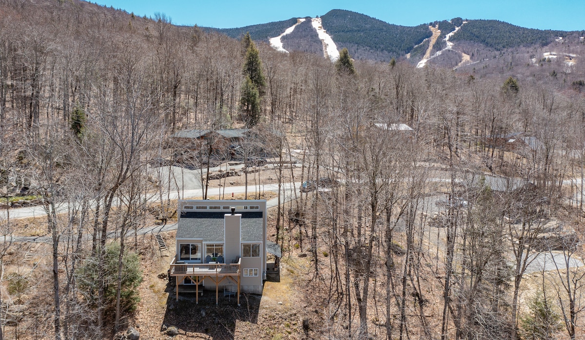 Rustic, Cozy and Picturesque getaway on Loon