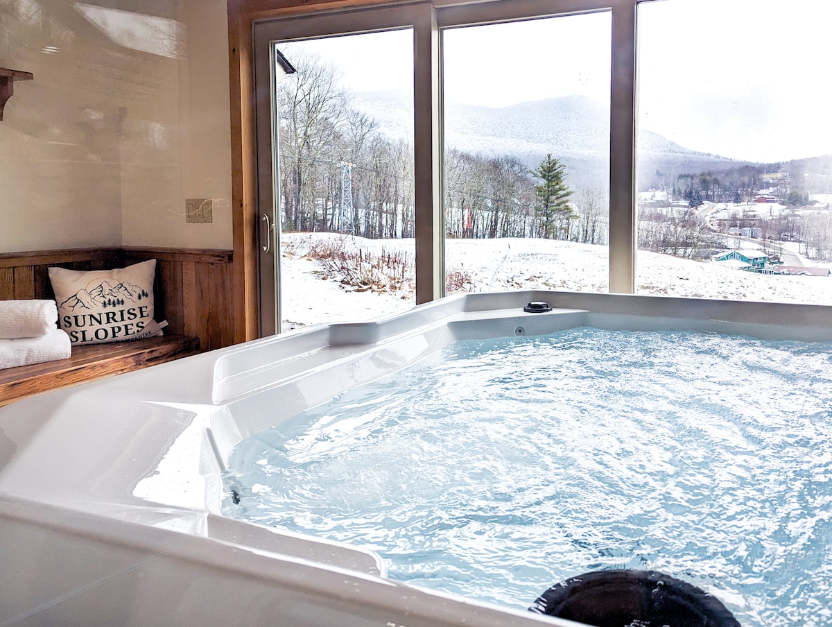 luxe-ski-in-out-foliage-hiking-sauna-hot-tub/