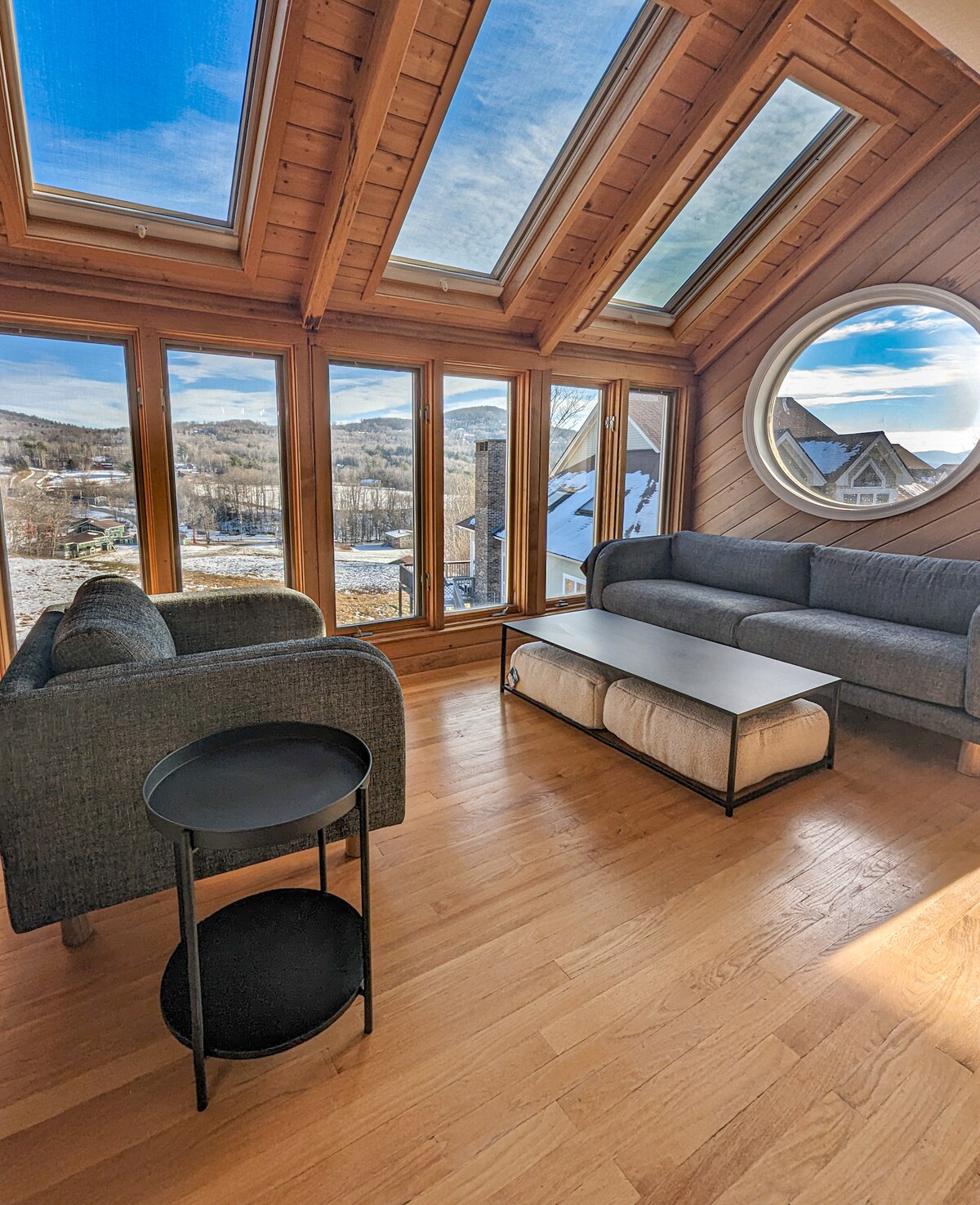 luxe-ski-in-out-foliage-hiking-sauna-hot-tub/