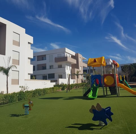appart de standing Terrasse & piscine proche plage