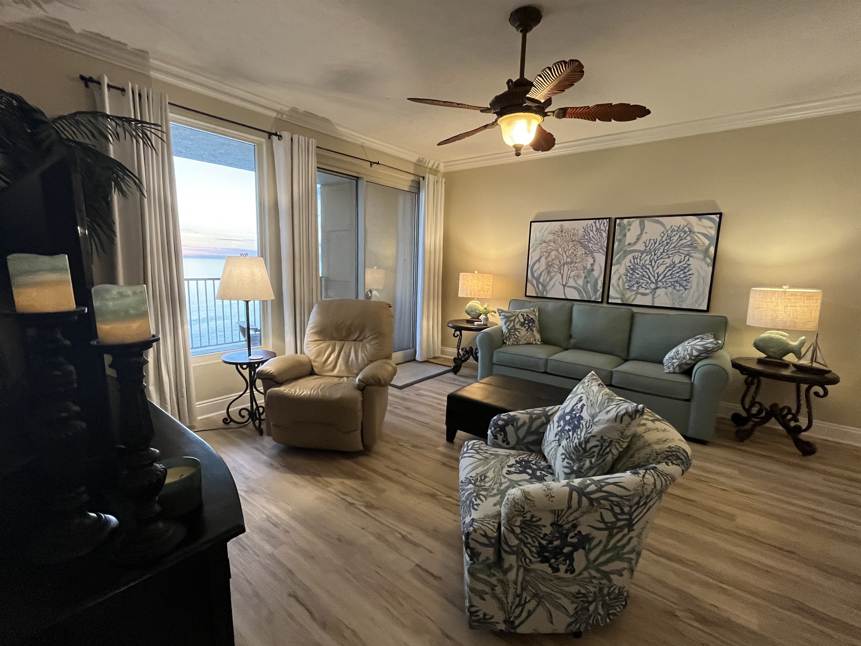 Spacious living area Spacious living area - Butler's Treasure Island 1210 - Panama City Beach