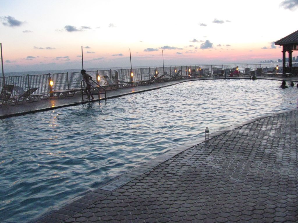 Treasure Island pool Treasure Island pool - Butler's Treasure Island 1210 - Panama City Beach
