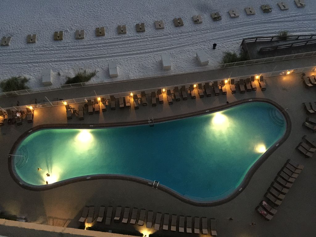 Treasure Island heated pool Treasure Island heated pool - Butler's Treasure Island 1210 - Panama City Beach