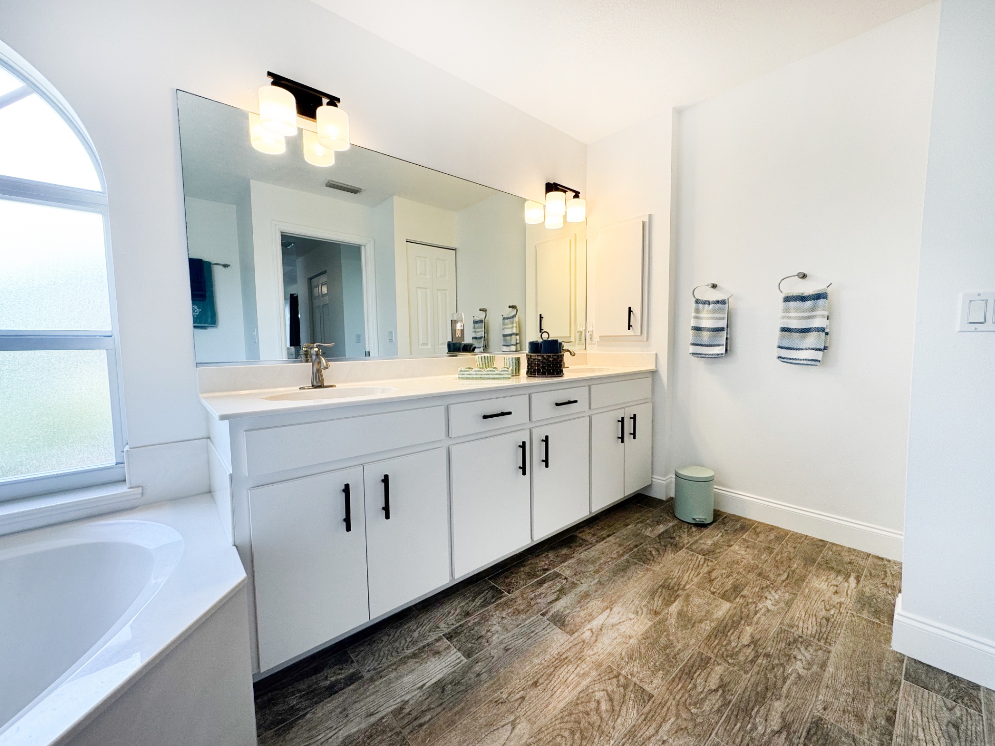 Villa Happy Gator 2 - Tropical Retreat near Beach - Englewood