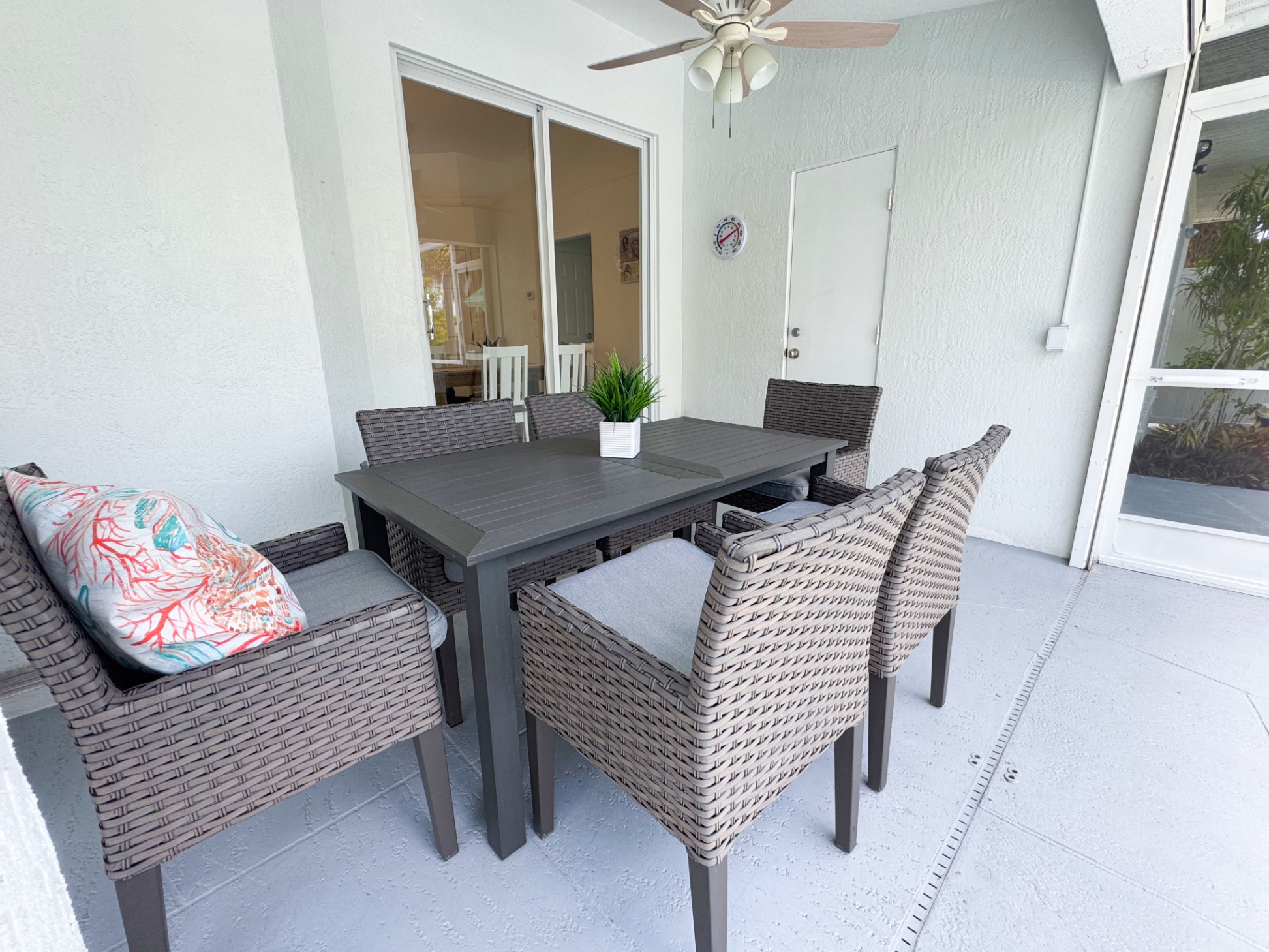 Villa Happy Gator 2 - Tropical Retreat near Beach - Englewood