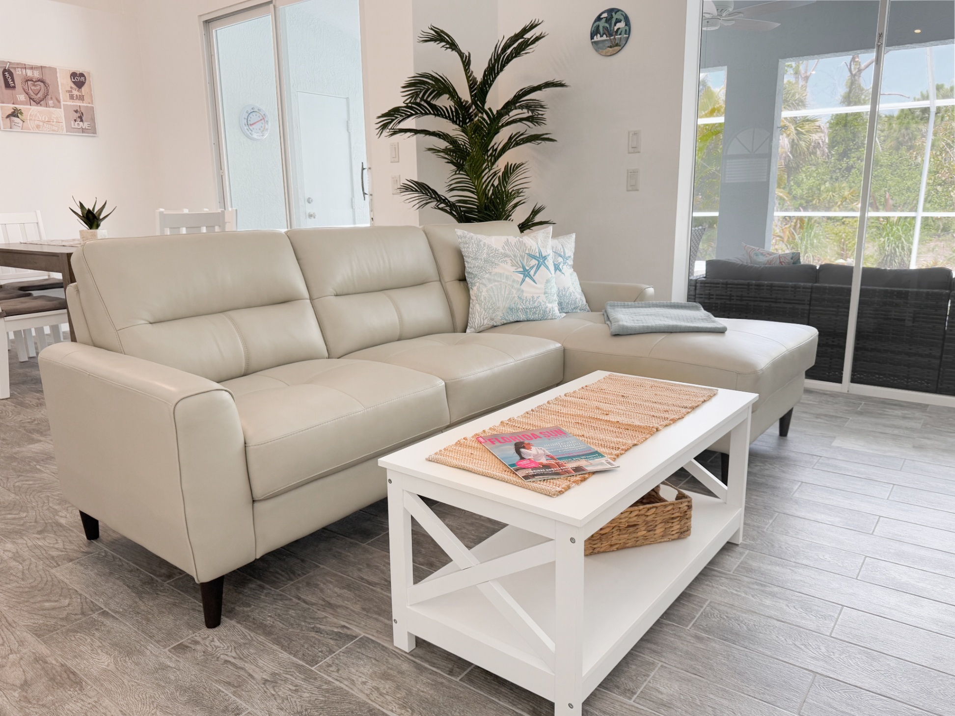 Villa Happy Gator 2 - Tropical Retreat near Beach - Englewood