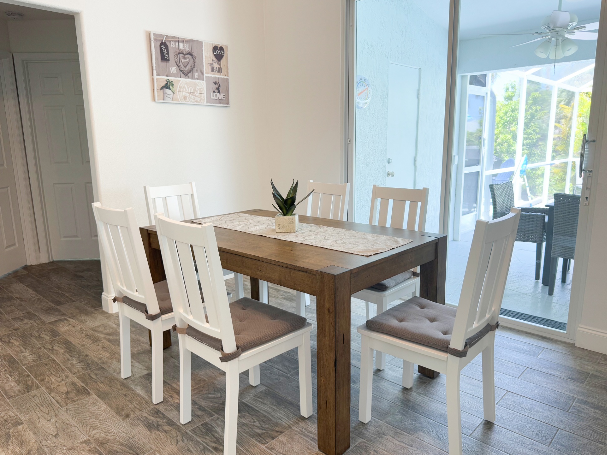 Villa Happy Gator 2 - Tropical Retreat near Beach - Englewood