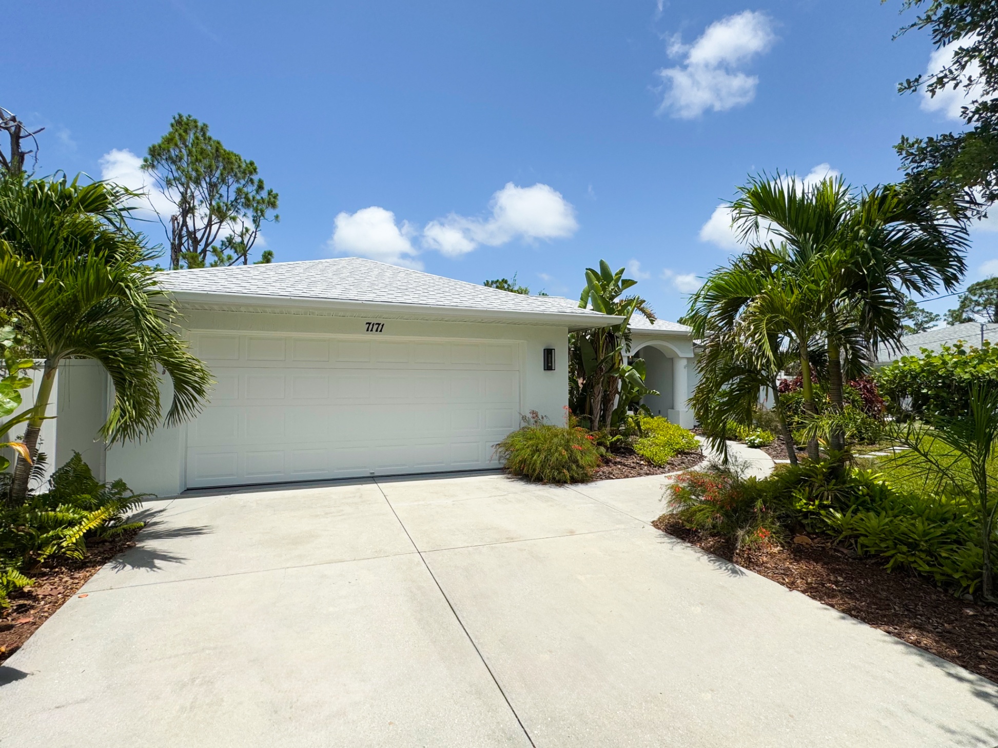 Villa Happy Gator 2 - Tropical Retreat near Beach - Englewood