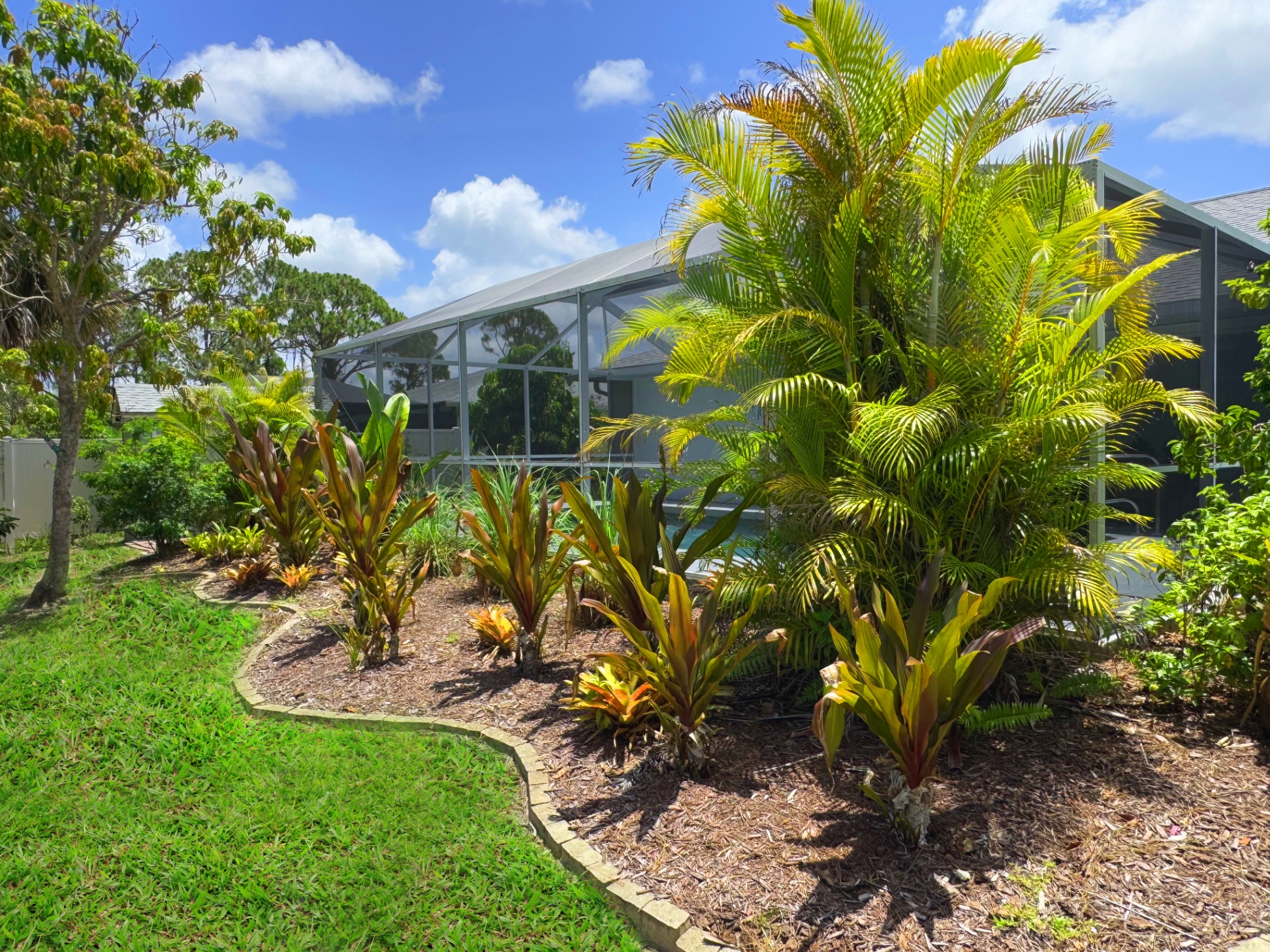 Villa Happy Gator 2 - Tropical Retreat near Beach - Englewood