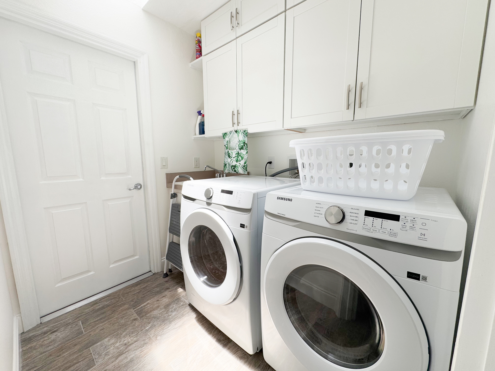 Villa Happy Gator 2 - Tropical Retreat near Beach - Englewood