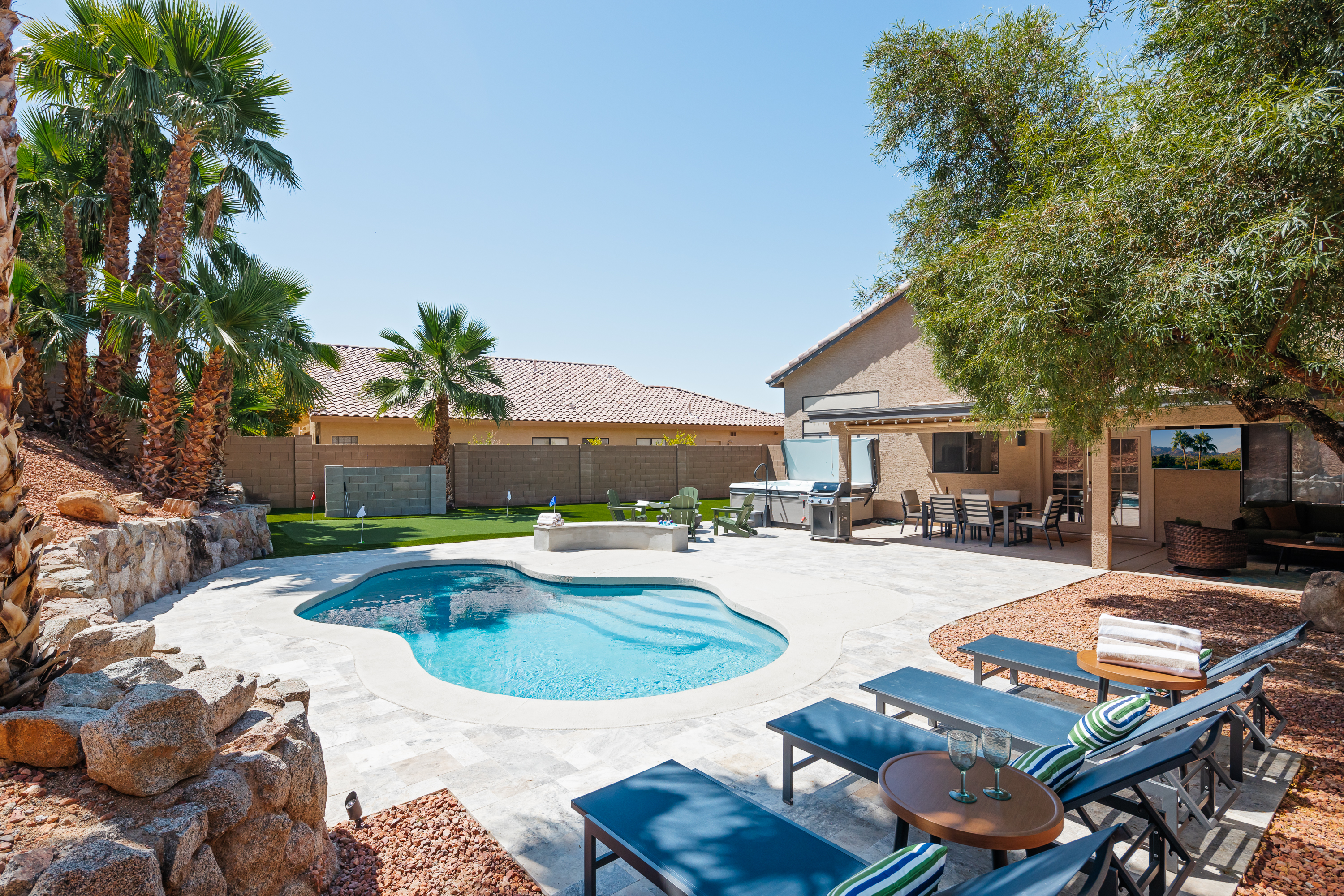 Scarlett Canyon Retreat