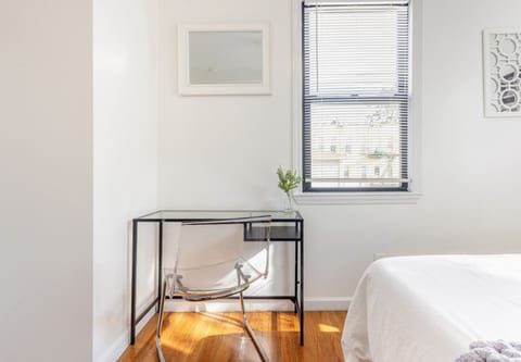 The Brooklyn Retreat 6BR|3 Ba | Free Parking
