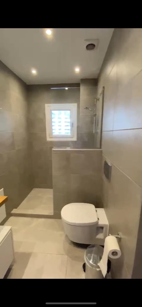 2 bed Glyfada center apartment +4407519943516