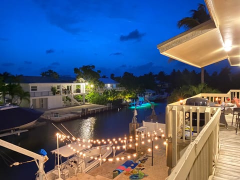 Keys Escape with Privet Beach & 70' Dock