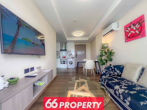 Modern 1BR @ The One | Walk 2 min to Central Mall