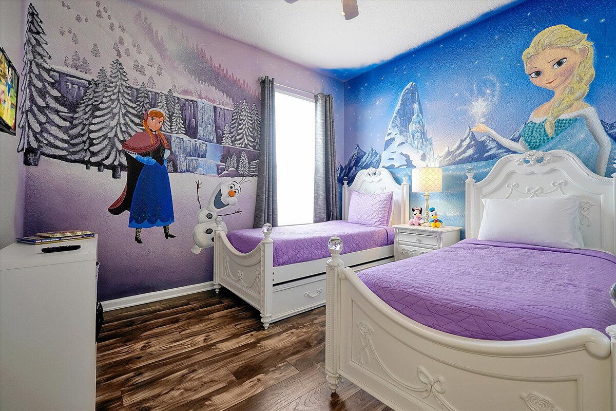 Star Wars, Frozen, and Moana Escape! August open! - Kissimmee Star Wars, Frozen, and Moana Escape! August open! - Kissimmee