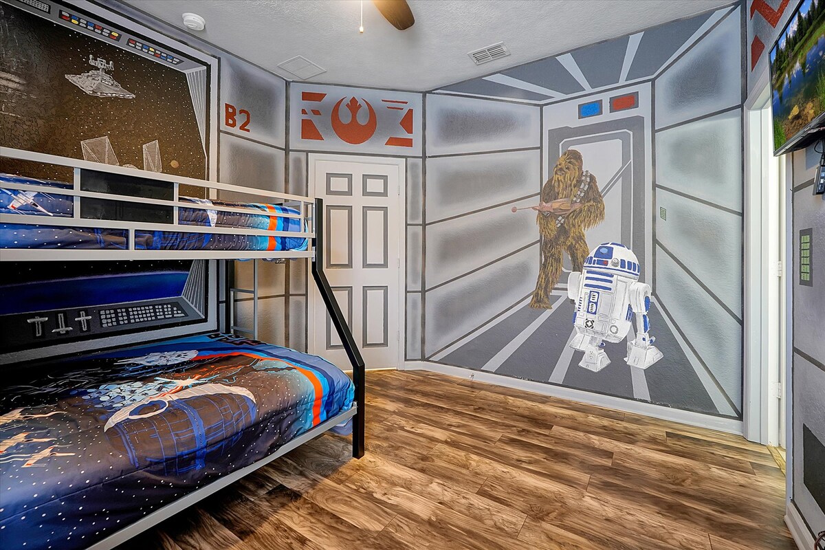 Star Wars, Frozen, and Moana Escape! August open! - Kissimmee Star Wars, Frozen, and Moana Escape! August open! - Kissimmee