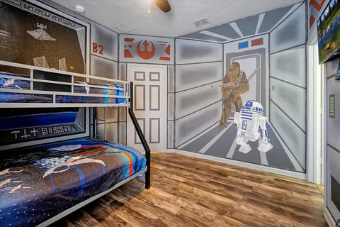 Star Wars, Frozen, and Moana Escape!  August open!