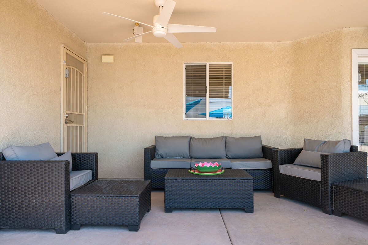 Gorgeous 3/2 home heated pool/spa