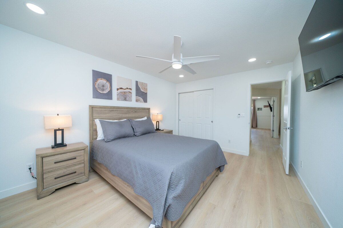 Gorgeous 3/2 home heated pool/spa
