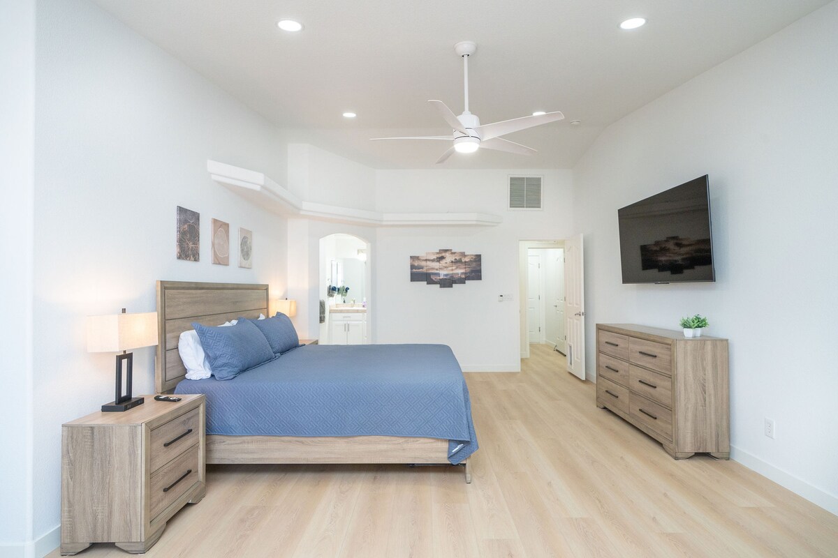 Gorgeous 3/2 home heated pool/spa