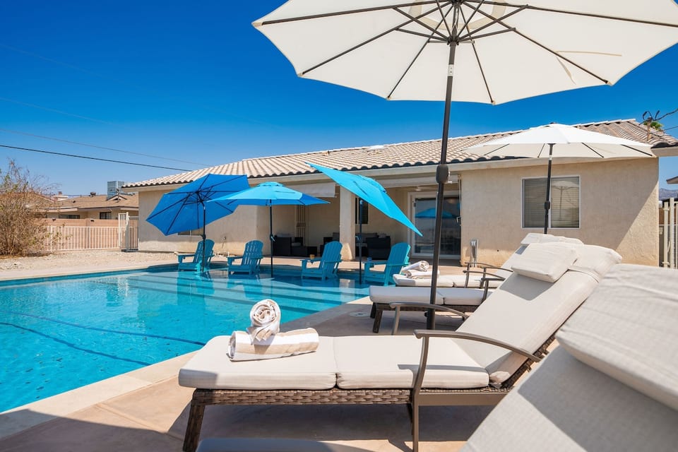Gorgeous 3/2 home heated pool/spa - Lake Havasu City