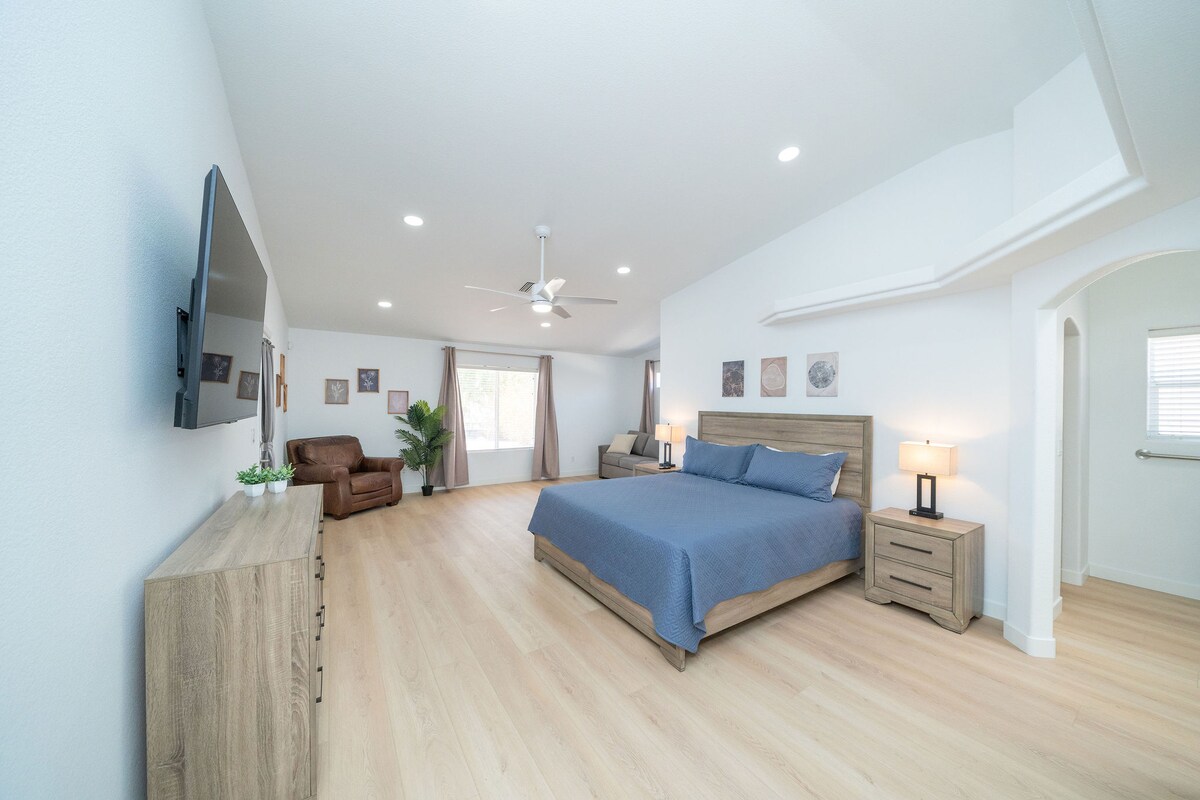 Gorgeous 3/2 home heated pool/spa
