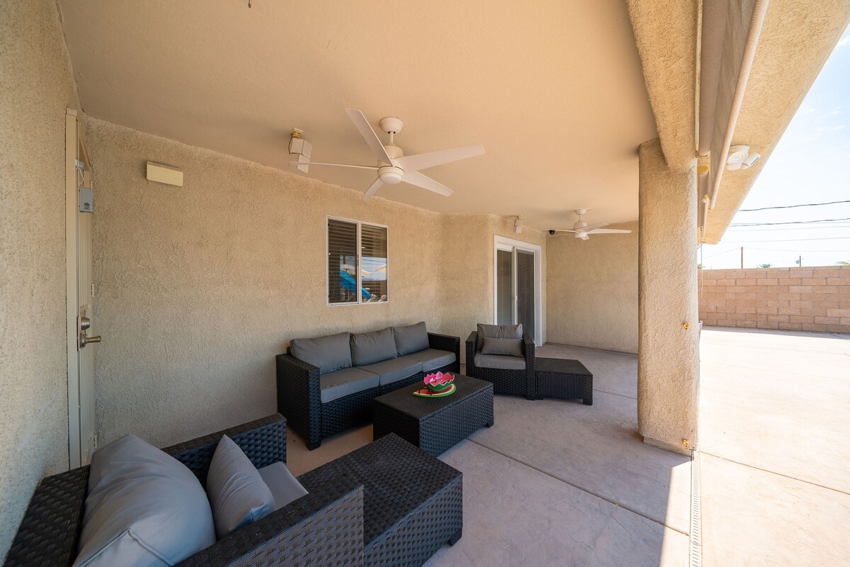 Gorgeous 3/2 home heated pool/spa