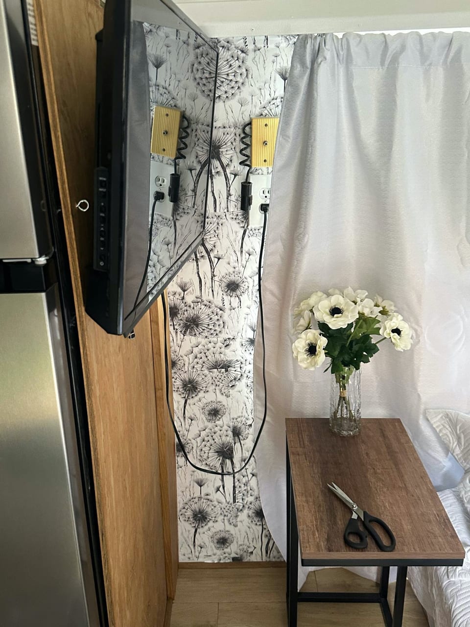 Dandelion Dreams - Alvin