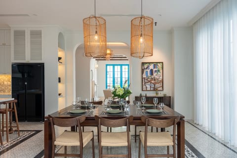 6BR 5.5bth NEW Villa | 1min walk to beachfront