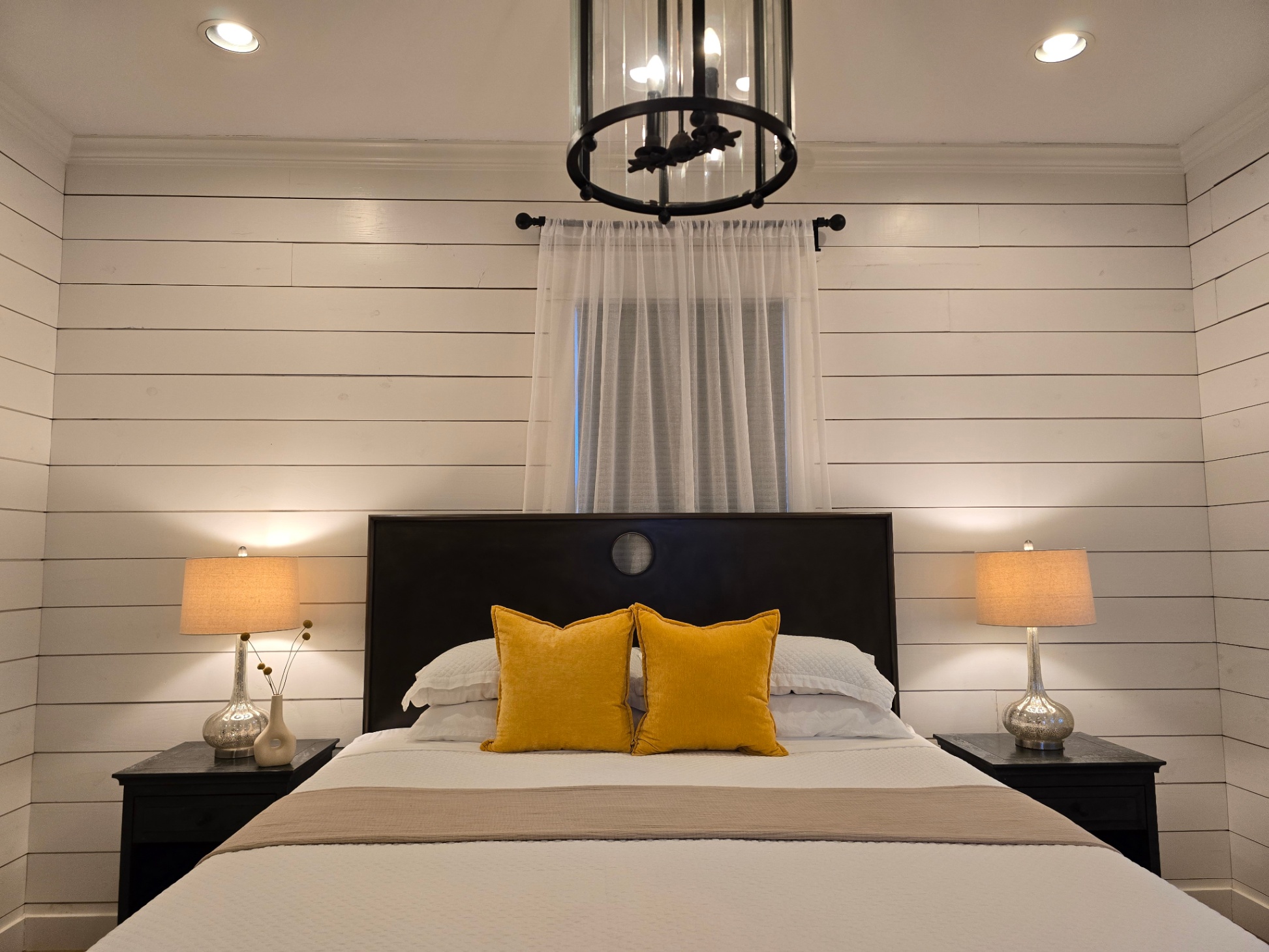 2nd floor: Master Bedroom 4