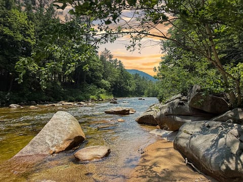 Saco Shores | Private Saco River Getaway w/ Beach