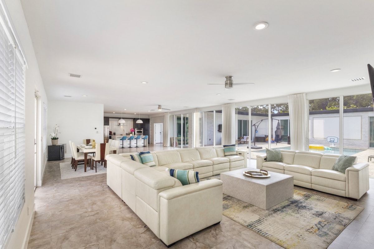 Equestrian Stay | Heated Pool, Game Room, Fire Pit