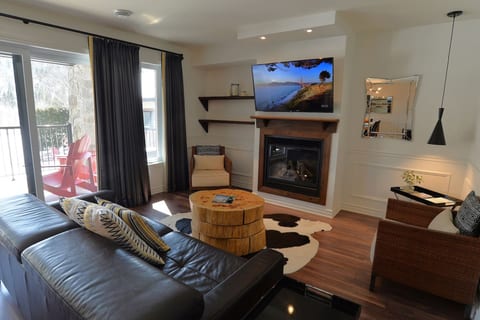 Ski Slope-Side Condo – Affordable Luxury!