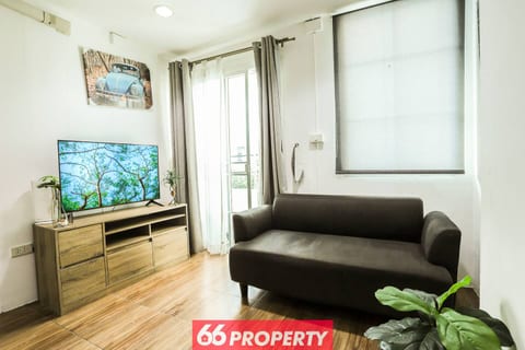 City Center Condo: Cozy Stay