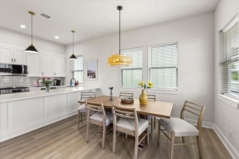 Galveston Bayside Breeze Retreat