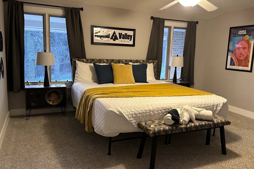 englishprairiebnb-or-8-bedrooms-or-4.5-baths/