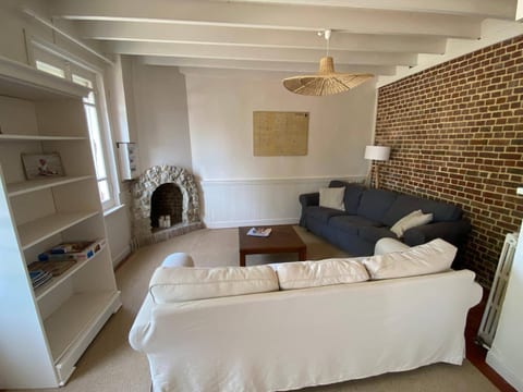 15 minutes walk from the beach