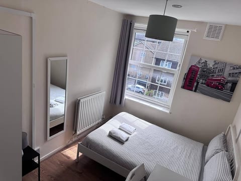 APlaceToStay Central London Apartment, Zone 1 NHG
